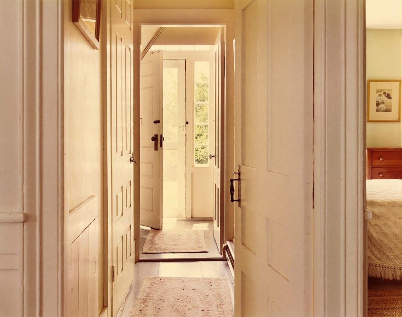 Auf diesem Bild ist das folgende Kunstwerk zu sehen: Joel Meyerowitz. „Hartwig House, Truro, Cape Cod“. 1976.