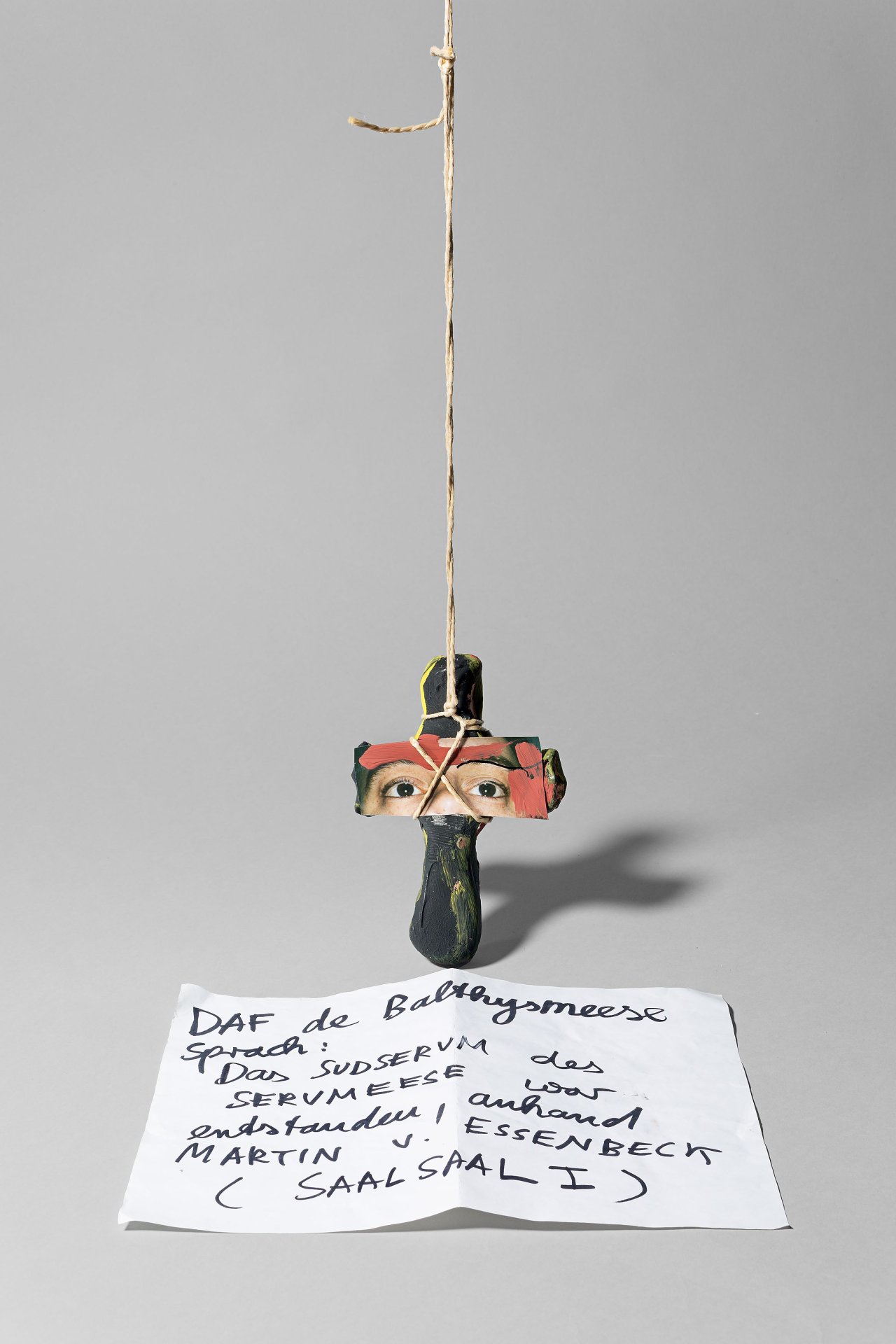 Auf diesem Bild ist das folgende Kunstwerk zu sehen: Jonathan Meese. „Nabob zu Nabob = D.A.F. (Menschheit)“. 2001.