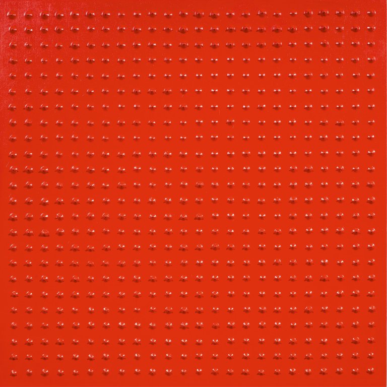 Auf diesem Bild ist das folgende Kunstwerk zu sehen: Bernard Aubertin. „Monochrome rouge N°0“. 1991.
