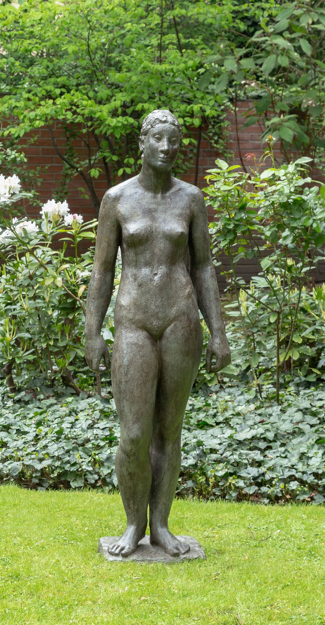 Auf diesem Bild ist das folgende Kunstwerk zu sehen: Gerhard Marcks. „Nanna III“. 1939.