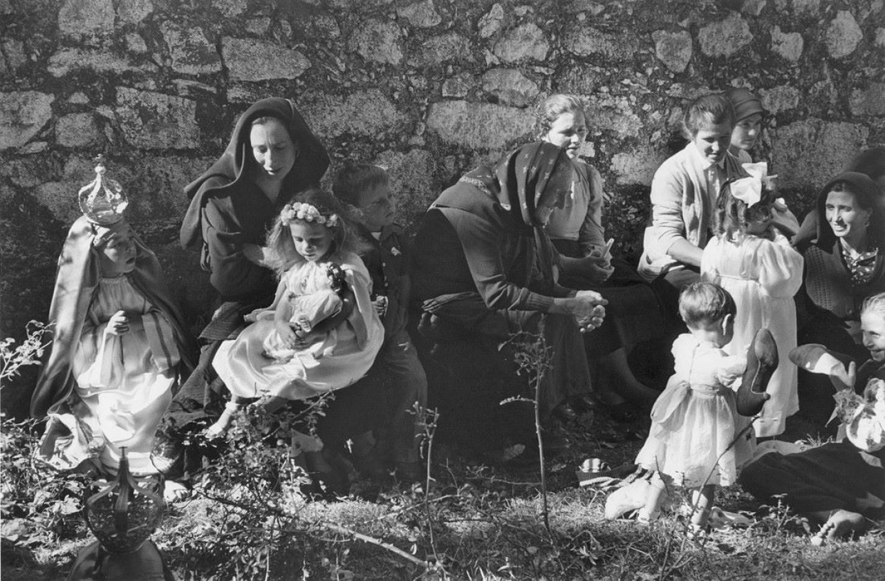 This picture shows the following artwork: Édouard Boubat. „Portugal“. 1956.