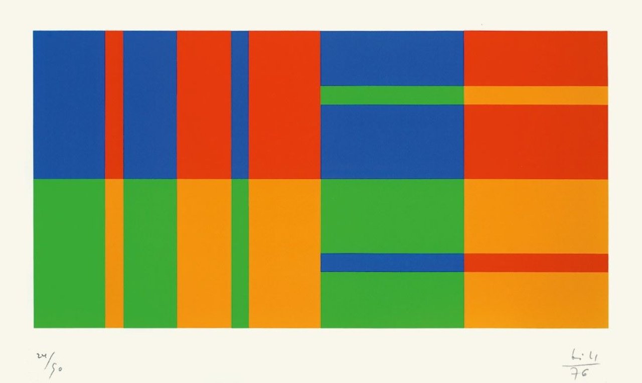 Auf diesem Bild ist das folgende Kunstwerk zu sehen: Max Bill. „Rhythmus aus gleichen Mengen“ / „Gleiche Farb-quanten um drei Achsen“. 1976.