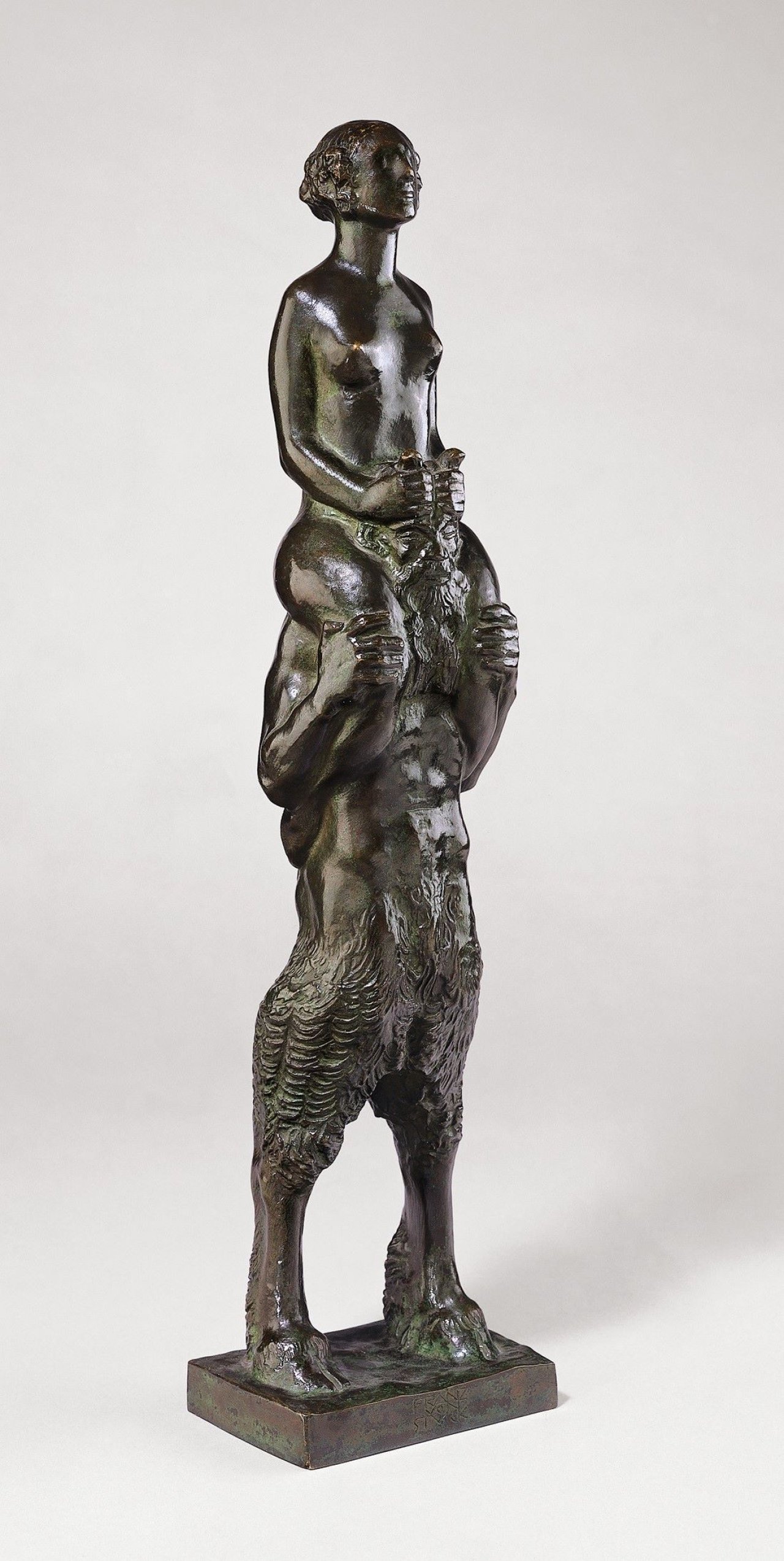 Auf diesem Bild ist das folgende Kunstwerk zu sehen: Franz von Stuck. Faun und Nixe.