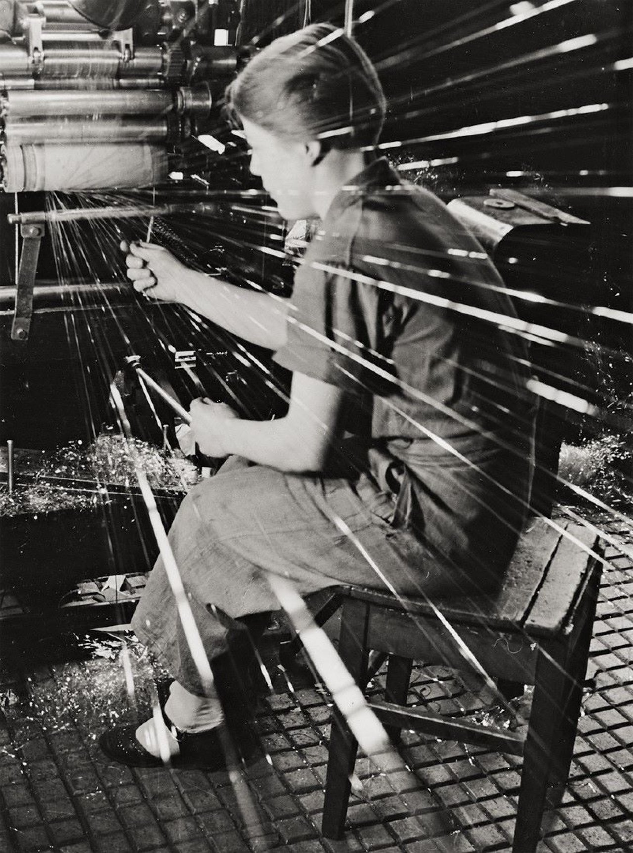 Catalog image of Cellophan-Arbeiterin. Um 1937