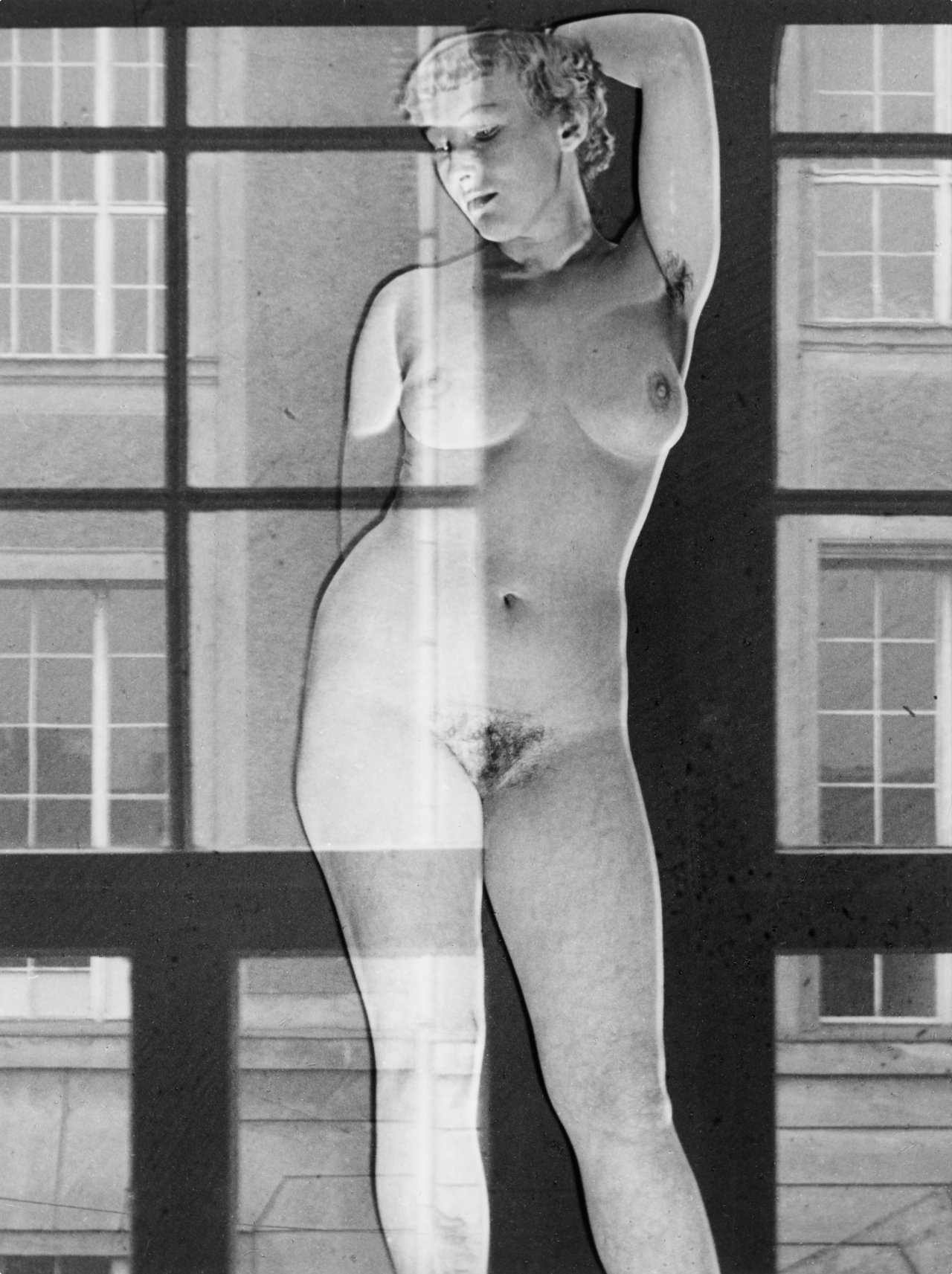 Auf diesem Bild ist das folgende Kunstwerk zu sehen: Heinz Hajek-Halke. „Aktmodell“. Um 1957.