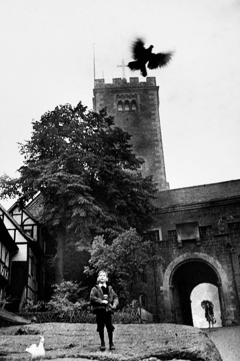 Auf diesem Bild ist das folgende Kunstwerk zu sehen: Evelyn Richter. „Wartburg“. 1967.