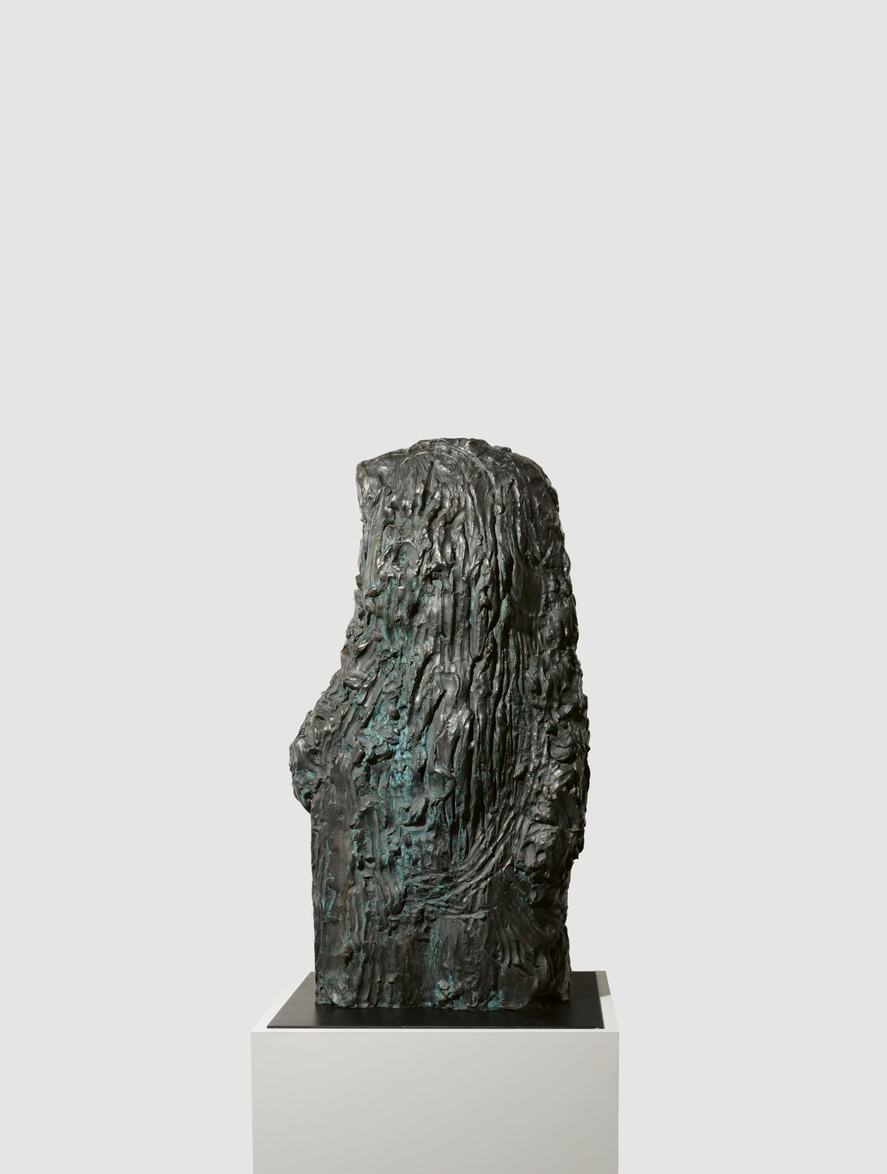 Auf diesem Bild ist das folgende Kunstwerk zu sehen: Günther Förg. Ohne Titel (Torso 1). 1989.