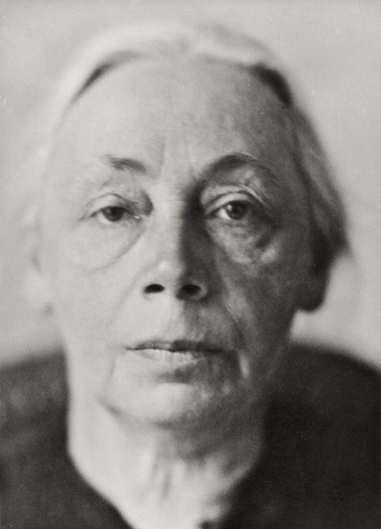 Auf diesem Bild ist das folgende Kunstwerk zu sehen: Lotte Jacobi. „Käthe Kollwitz“, Berlin. 1929.