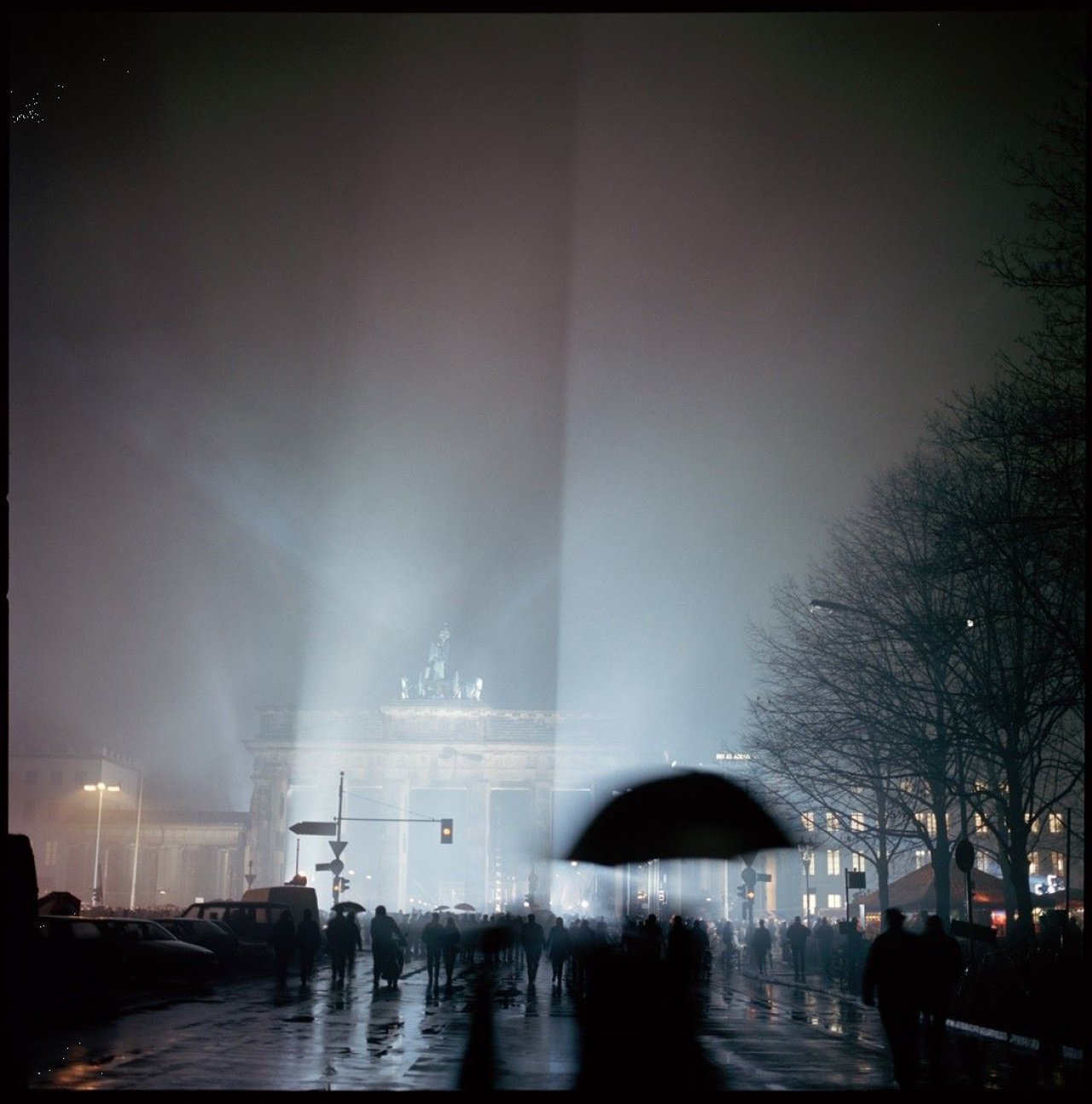Catalog image of „Berlin, 9. November (Nr. 2)“. 1999