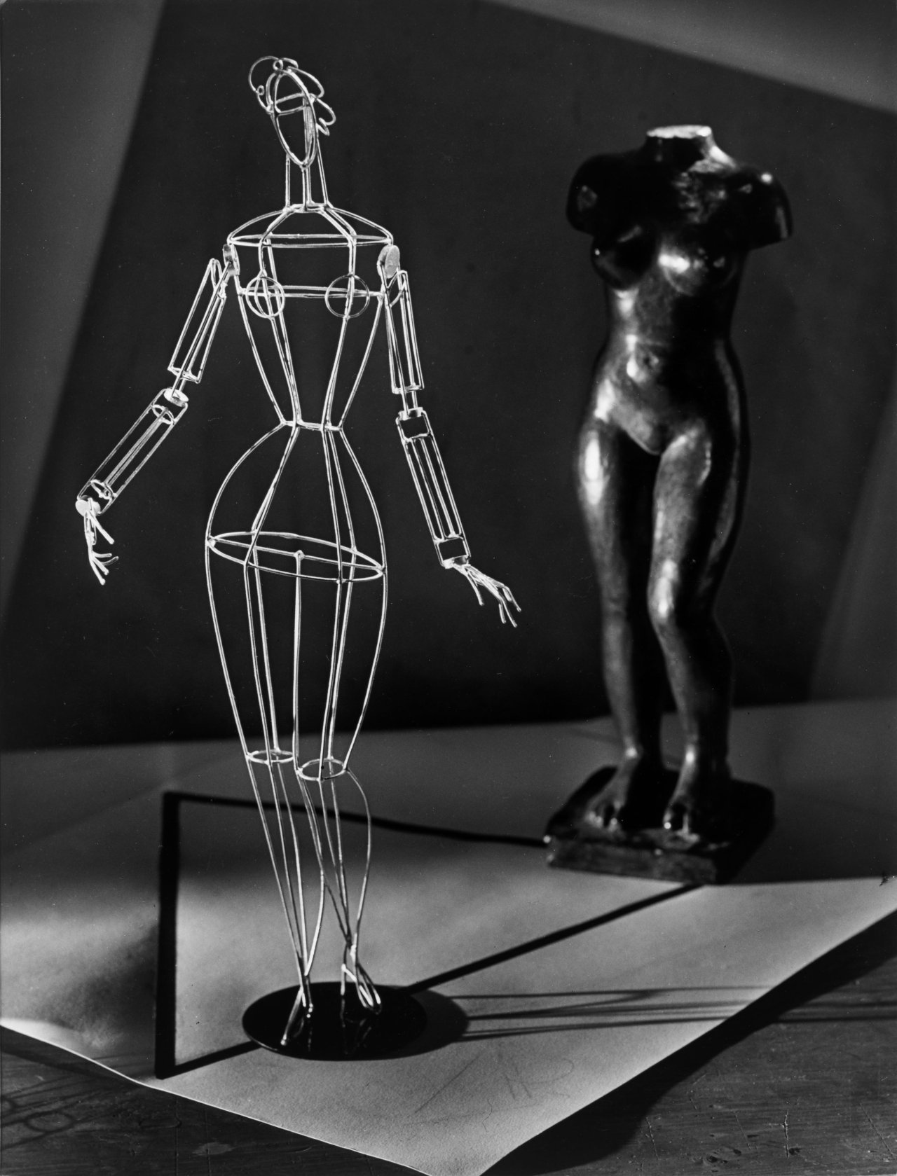 Auf diesem Bild ist das folgende Kunstwerk zu sehen: Otto Steinert. „Zwei Körper“. 1949.