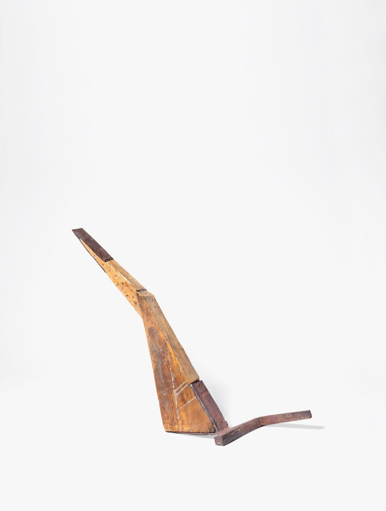 Auf diesem Bild ist das folgende Kunstwerk zu sehen: Franz Bernhard. „Kleine Sitzende“. 1971.