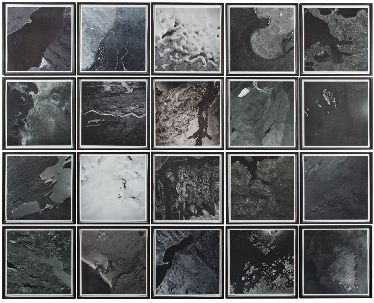 Auf diesem Bild ist das folgende Kunstwerk zu sehen: Olafur Eliasson. „The cartographic series II“. 2002.