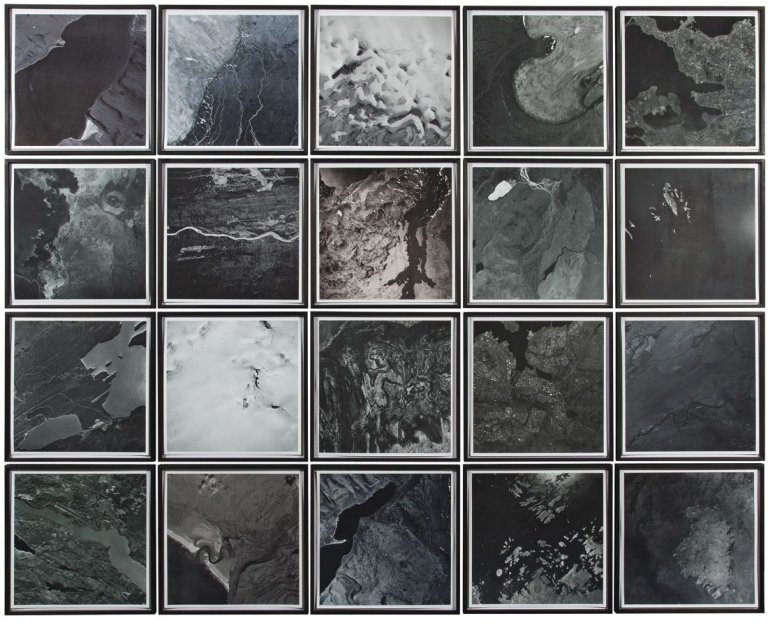 Auf diesem Bild ist das folgende Kunstwerk zu sehen: Olafur Eliasson. „The cartographic series II“. 2002.