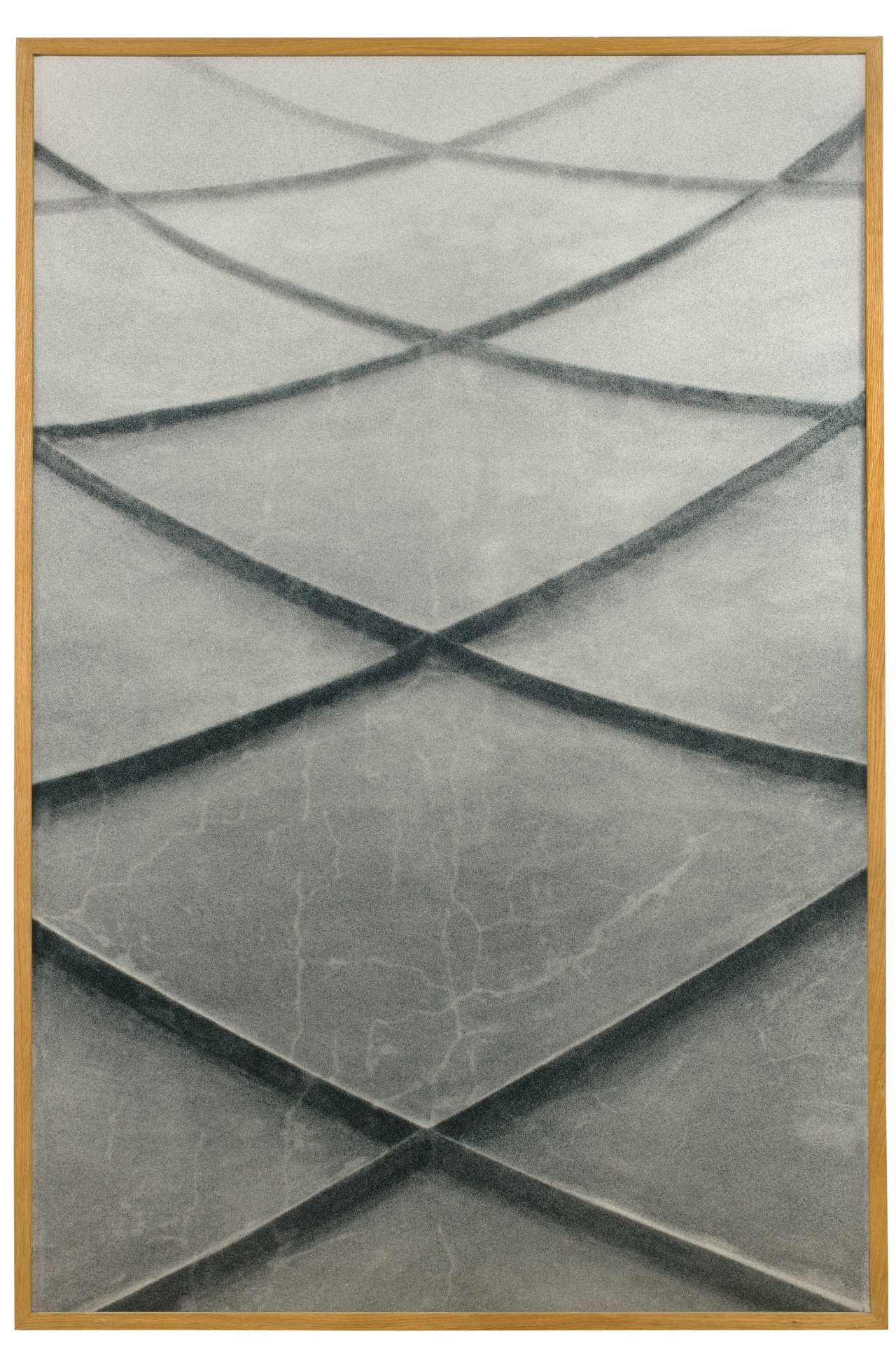 Auf diesem Bild ist das folgende Kunstwerk zu sehen: Günther Förg. Prag. 2007.