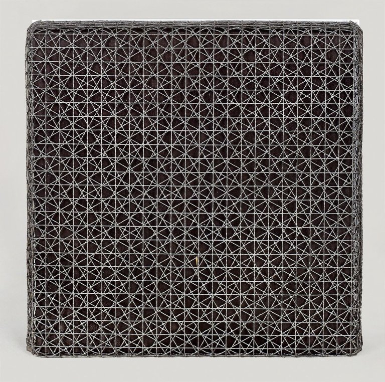 Auf diesem Bild ist das folgende Kunstwerk zu sehen: François Morellet. „édition média plus 3“. 1973.