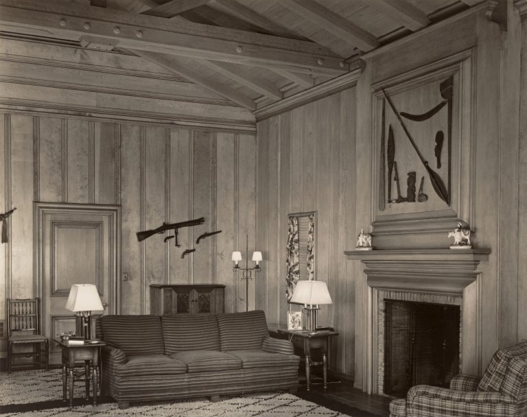 Auf diesem Bild ist das folgende Kunstwerk zu sehen: Ansel Adams. Ranch Interior. 1929/30.