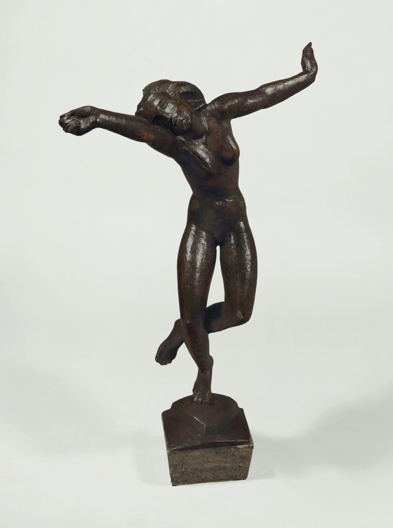 Auf diesem Bild ist das folgende Kunstwerk zu sehen: Georg Kolbe. Brunnentänzerin. 1922.