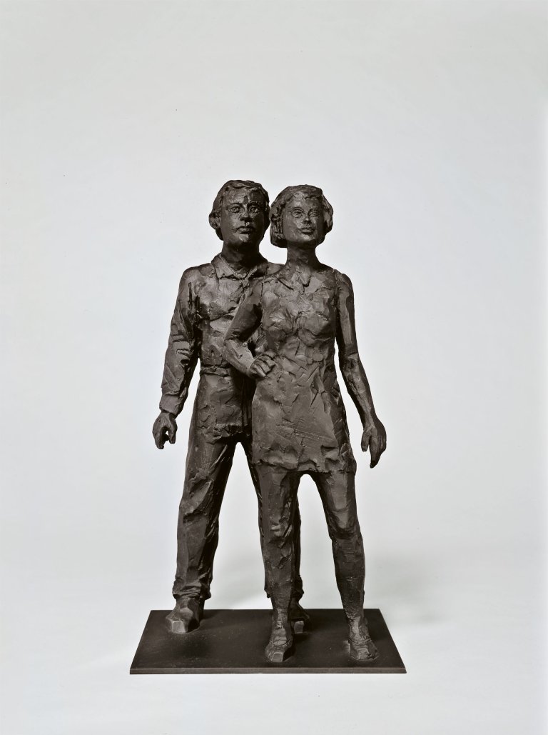 Auf diesem Bild ist das folgende Kunstwerk zu sehen: Stephan Balkenhol. Paar. 2005.