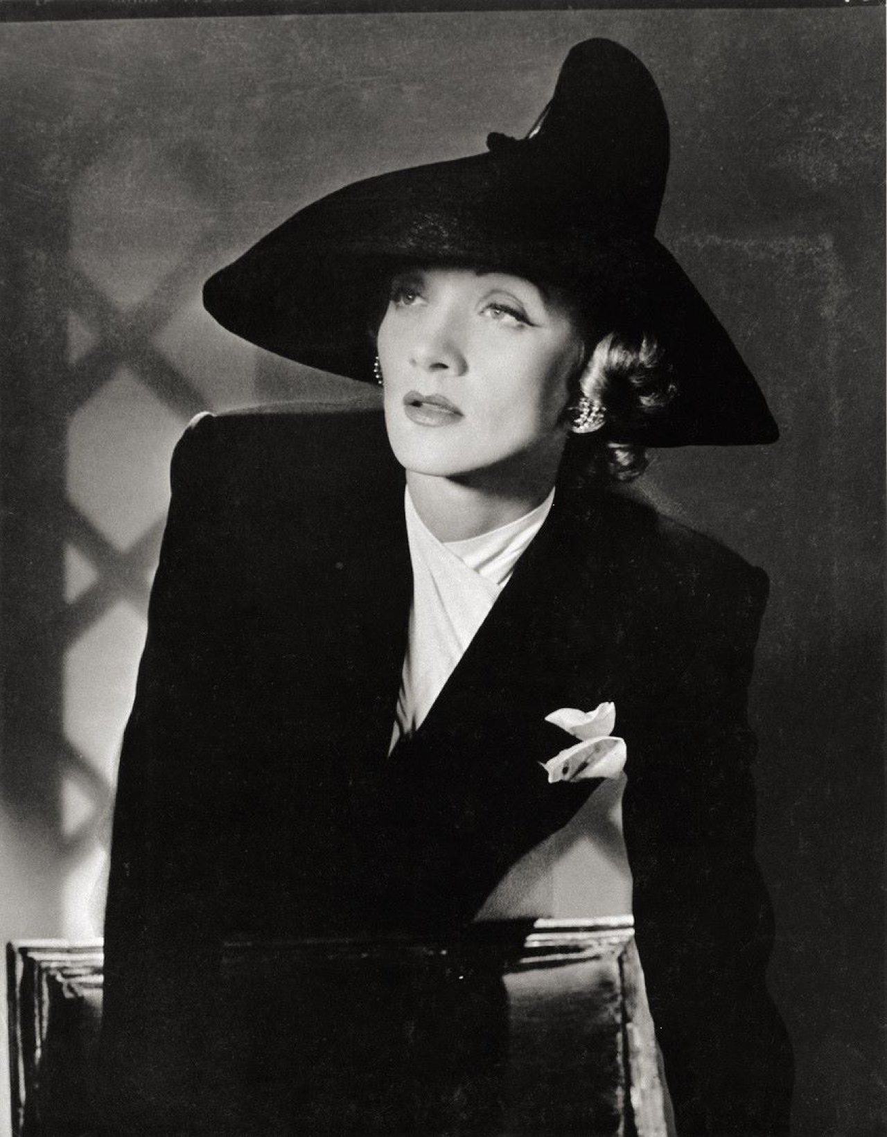 This picture shows the following artwork: Horst P. Horst (i.e. Horst Paul Albert Bohrmann). Marlene Dietrich, New York. 1942.