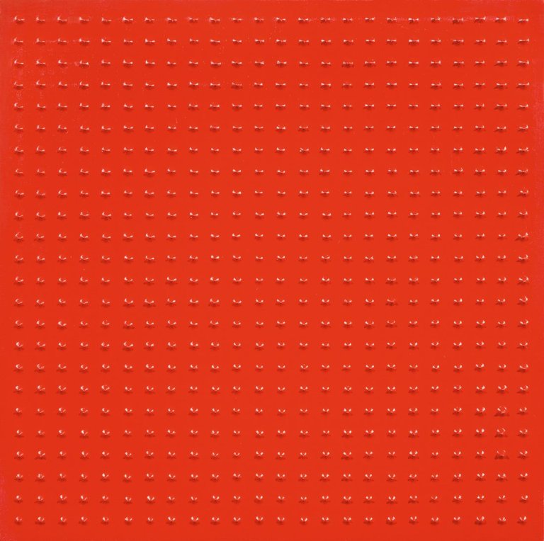 Auf diesem Bild ist das folgende Kunstwerk zu sehen: Bernard Aubertin. „Monochrome rouge: NULL=0“. 1991.