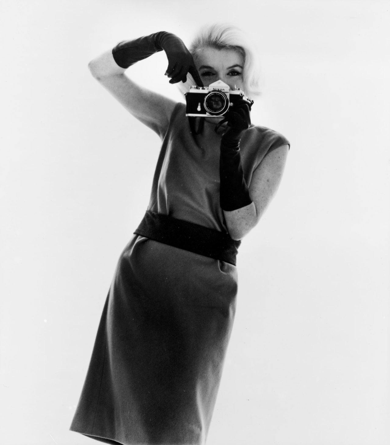 Auf diesem Bild ist das folgende Kunstwerk zu sehen: Bert Stern. Marilyn Monroe, aus „The Last Sitting“. 1962.