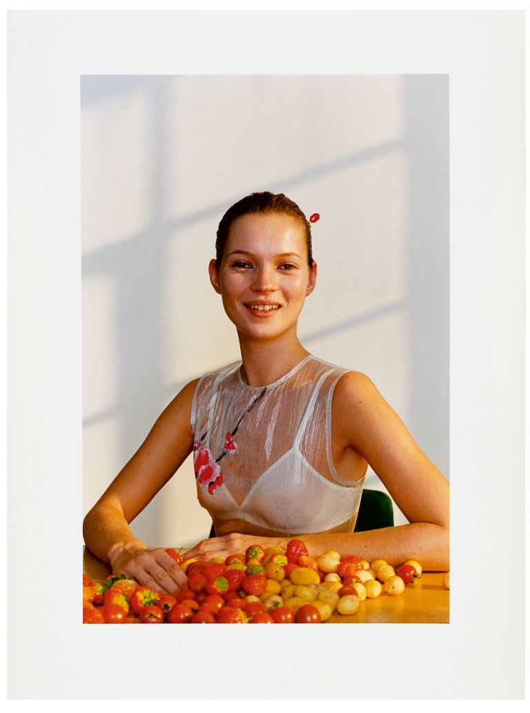 Auf diesem Bild ist das folgende Kunstwerk zu sehen: Wolfgang Tillmans. „Kate McQueen“. 1996.