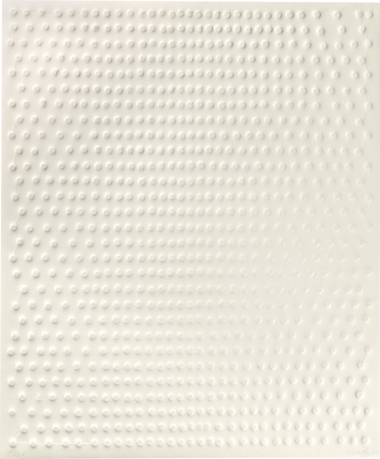 Auf diesem Bild ist das folgende Kunstwerk zu sehen: Günther Uecker. Ohne Titel. 1973.