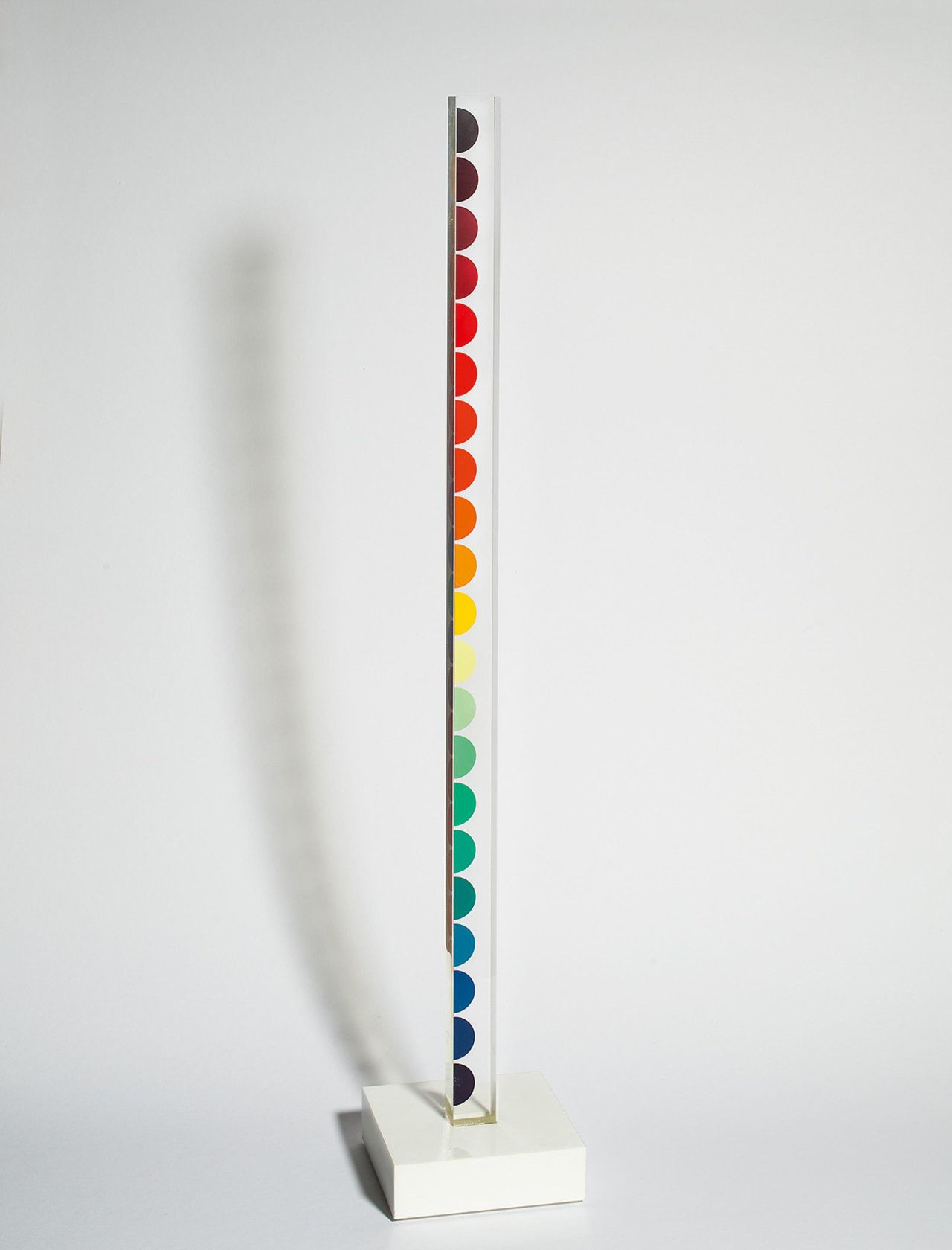 This picture shows the following artwork: Yaacov Agam. „i-mage magic“. 1969/70.