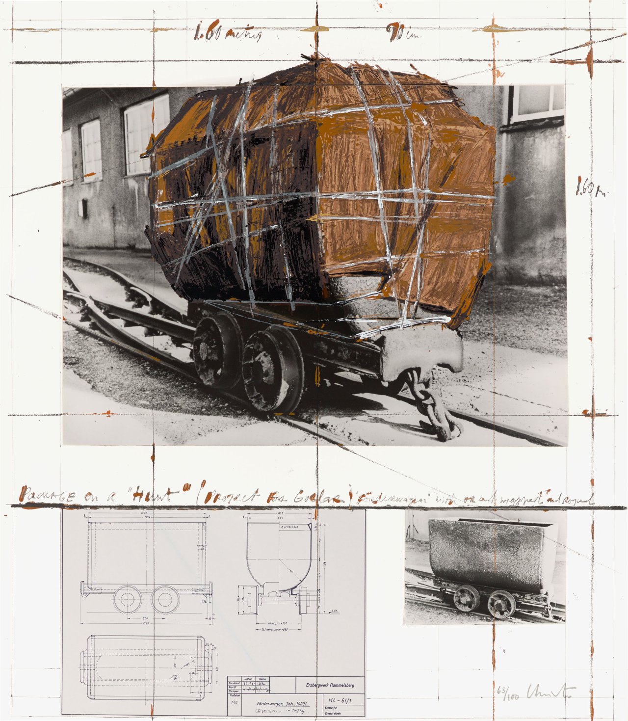 This picture shows the following artwork:  Christo. „Package on a Hunt“. 1988.