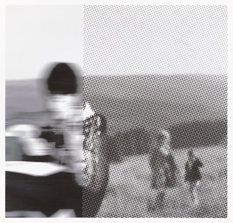 Auf diesem Bild ist das folgende Kunstwerk zu sehen: Rosemarie Trockel. „Long and Winding Road“. 2002.