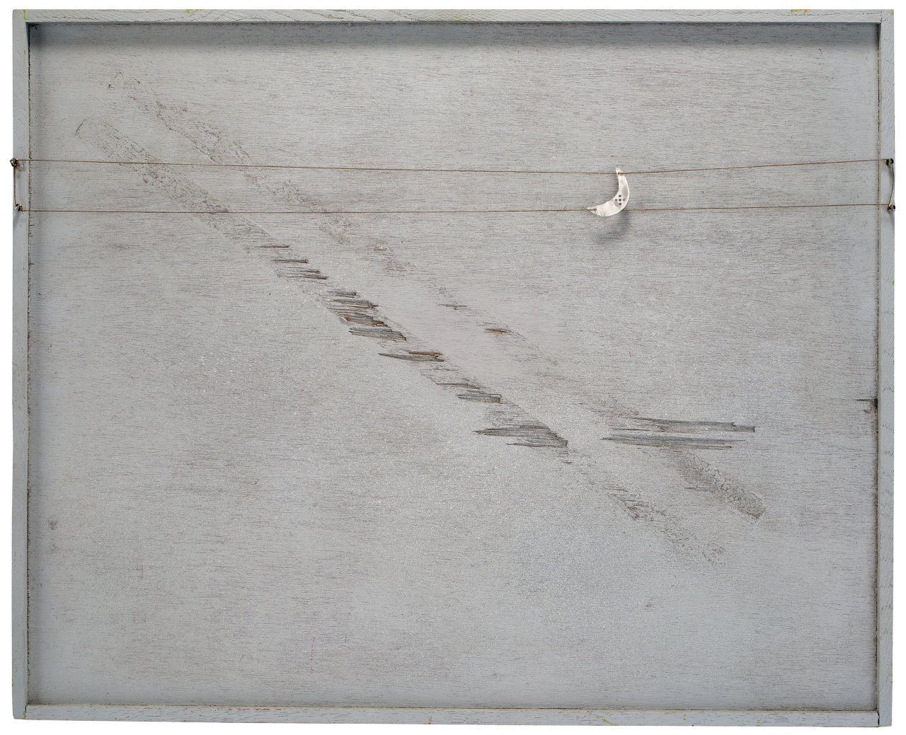 Auf diesem Bild ist das folgende Kunstwerk zu sehen: C.O. Paeffgen. „Mond (aus Knopf geschnitten)“. 1971.