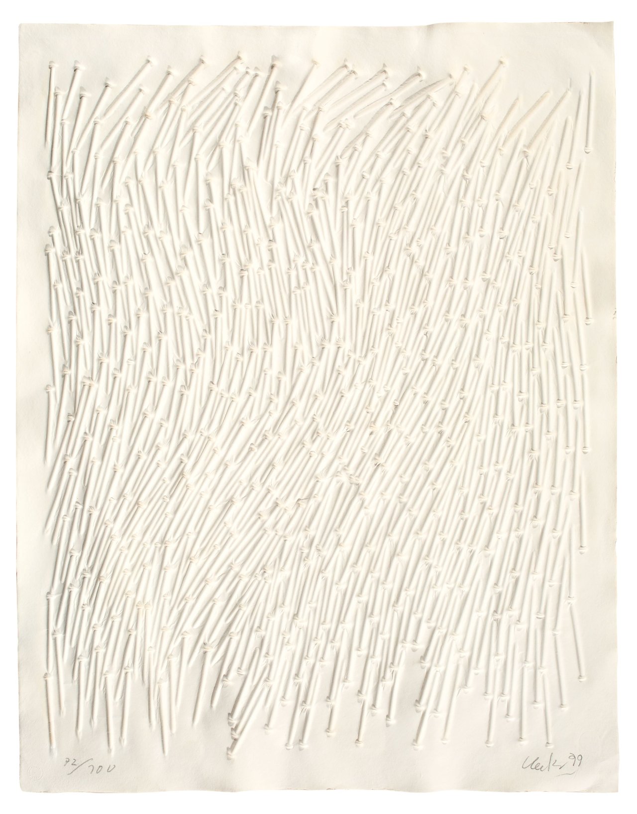 Auf diesem Bild ist das folgende Kunstwerk zu sehen: Günther Uecker. Ohne Titel. 1990.