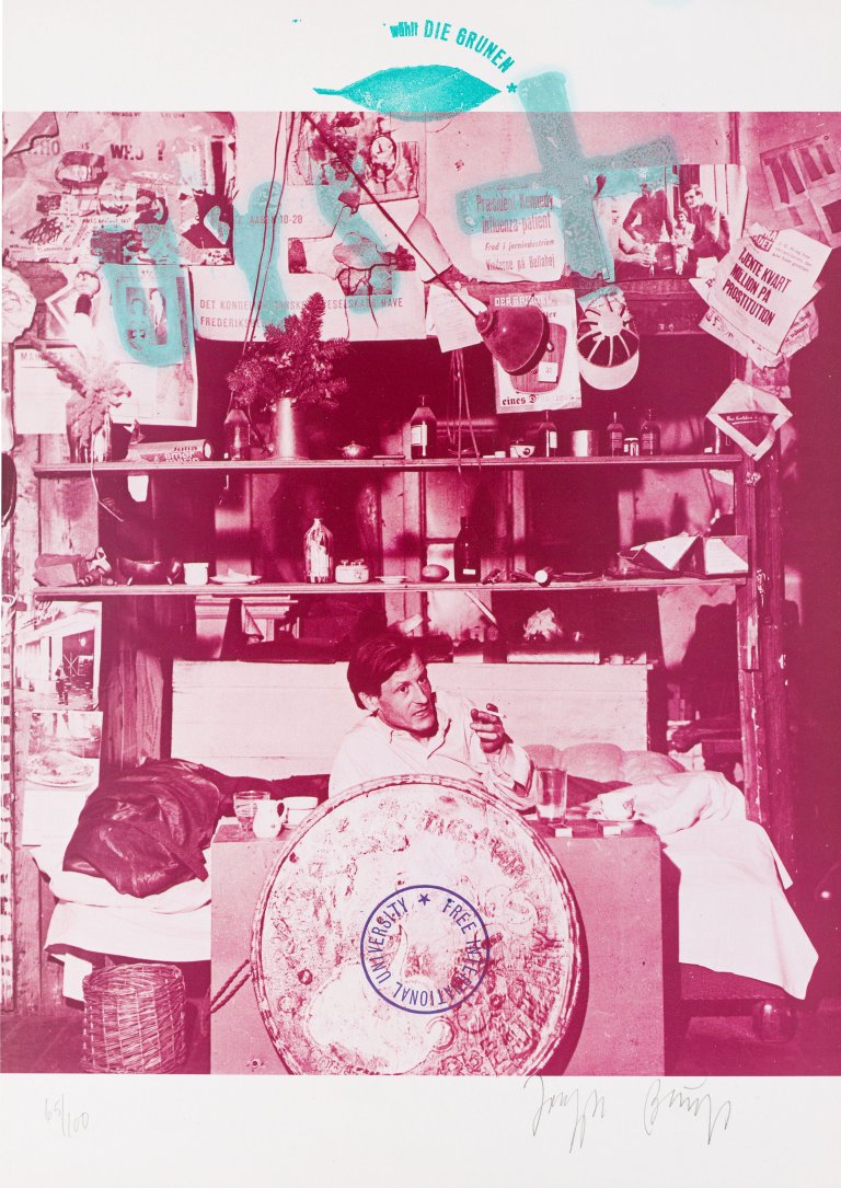 Auf diesem Bild ist das folgende Kunstwerk zu sehen:  Mappenwerk. „Hommage à Arthur Köpcke“. 1979.