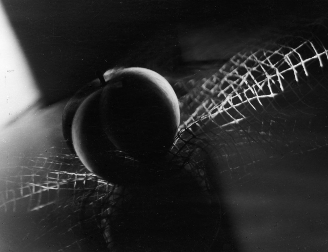 This picture shows the following artwork: Jaroslav Rössler. Still Life Experiment, Prague. 1962.