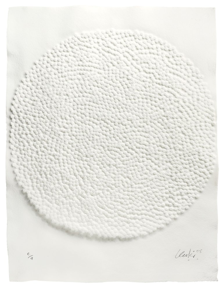 Auf diesem Bild ist das folgende Kunstwerk zu sehen: Günther Uecker. „Permitation“. 2005.