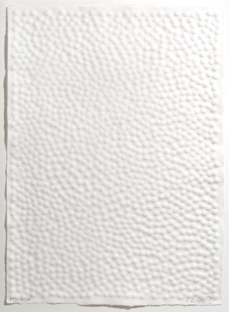 Auf diesem Bild ist das folgende Kunstwerk zu sehen: Günther Uecker. Aus: „Graphein“. 2002.