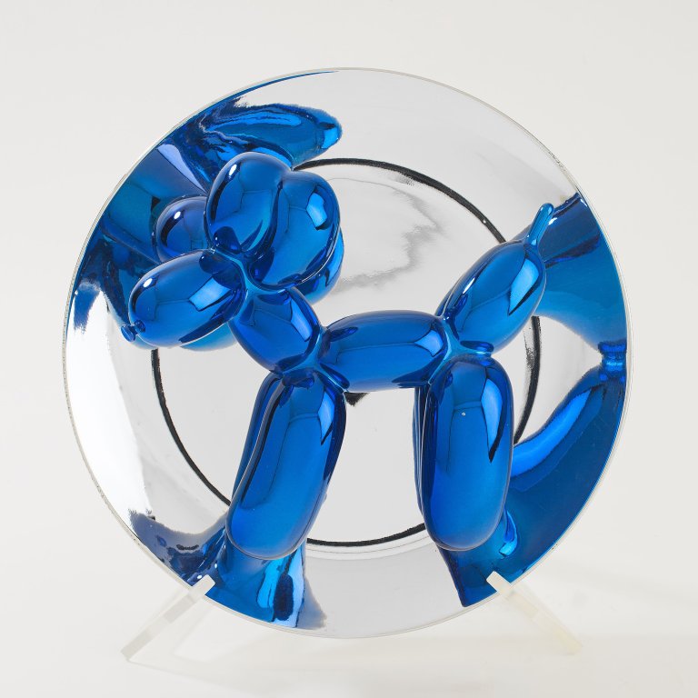 Auf diesem Bild ist das folgende Kunstwerk zu sehen: Jeff Koons. „BALLOON DOG (BLUE)“. 2015.