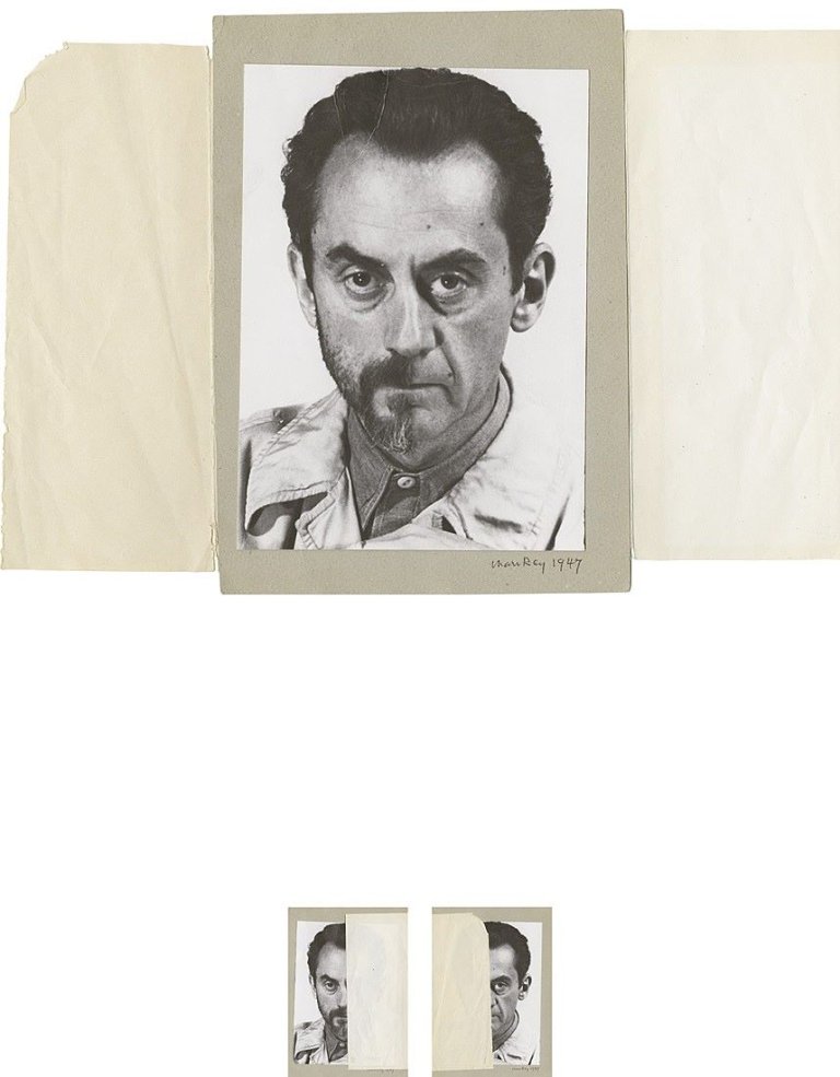 Auf diesem Bild ist das folgende Kunstwerk zu sehen:  Man Ray. „Man Ray“, Doppel-Selbstportrait, bärtig und rasiert. 1947.
