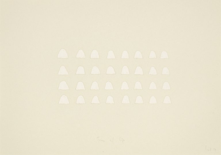 Auf diesem Bild ist das folgende Kunstwerk zu sehen: Wolfgang Laib. „Frieze of Life“. 2014.