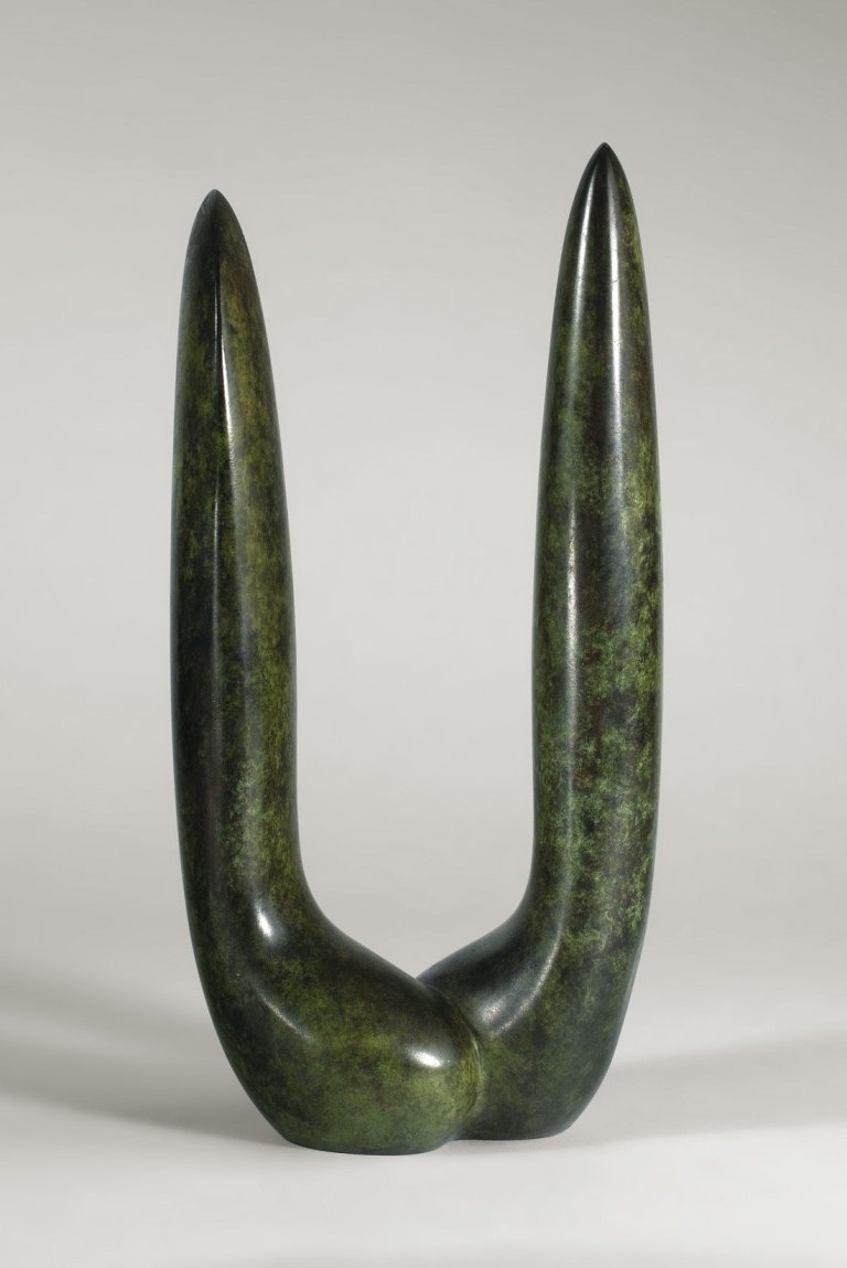 Auf diesem Bild ist das folgende Kunstwerk zu sehen: Karl Hartung. „Vegetative Doppelform“. Um 1939.