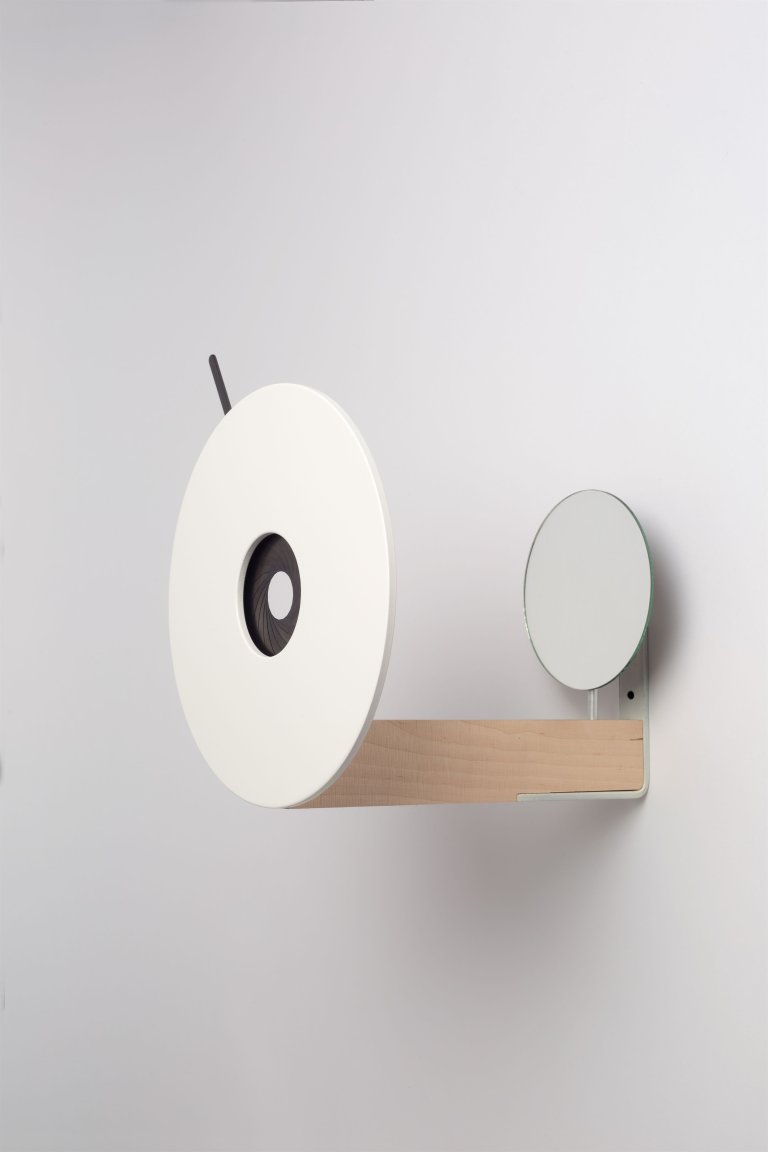 Auf diesem Bild ist das folgende Kunstwerk zu sehen: Olafur Eliasson. „Eye Eye“. 2002.