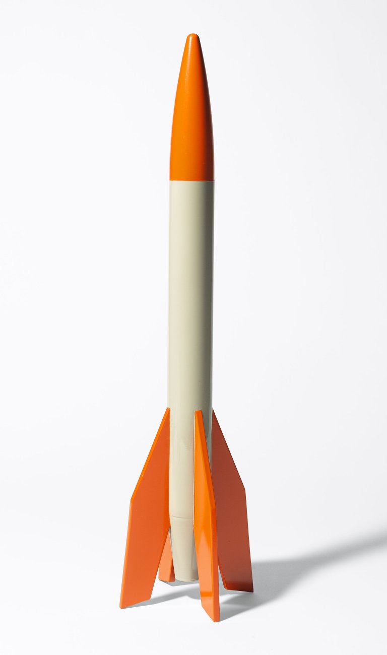 Auf diesem Bild ist das folgende Kunstwerk zu sehen: Cosima von Bonin. The petite Miss Riley. 2007.
