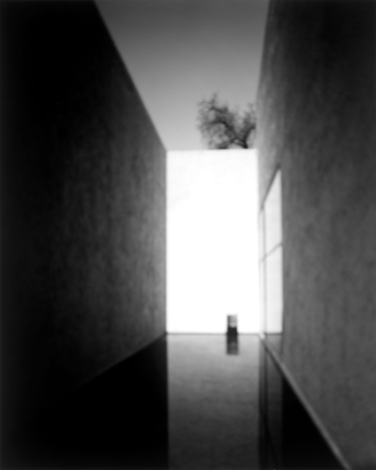 Auf diesem Bild ist das folgende Kunstwerk zu sehen: Hiroshi Sugimoto. Galvez House. 2002.