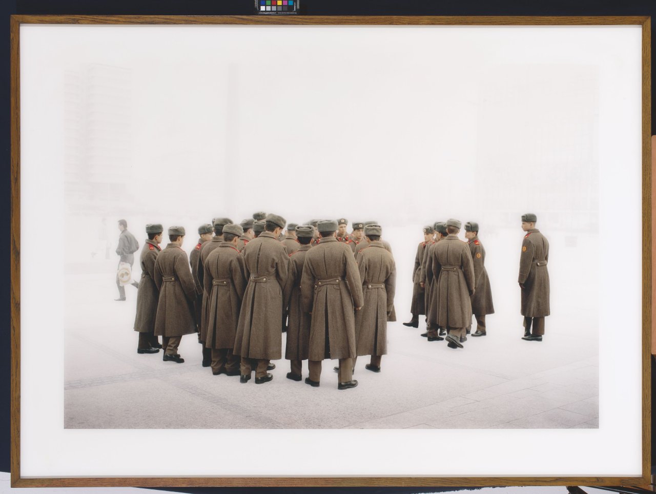 Auf diesem Bild ist das folgende Kunstwerk zu sehen: Wim Wenders. On Alexanderplatz, Berlin. 1992.