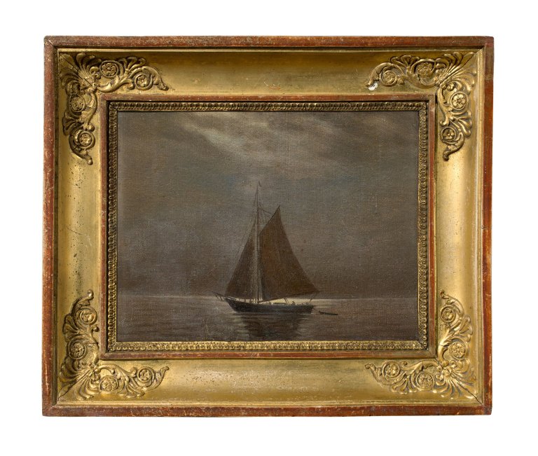 Auf diesem Bild ist das folgende Kunstwerk zu sehen:  Dresden, um 1820/30. Segelboot im Mondschein.