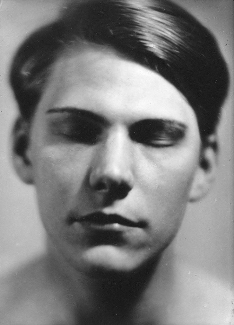 Auf diesem Bild ist das folgende Kunstwerk zu sehen: Will Burgdorf. Selbstportrait. Anfang 1930er Jahre.