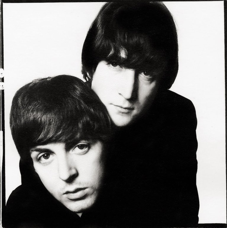 Auf diesem Bild ist das folgende Kunstwerk zu sehen: David Bailey. John Lennon und Paul McCartney. 1965.