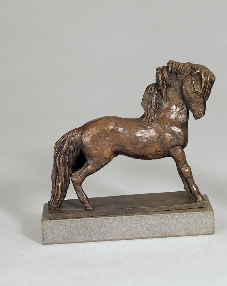 Auf diesem Bild ist das folgende Kunstwerk zu sehen: Renée Sintenis. „Ponyhäuptling“. 1940.