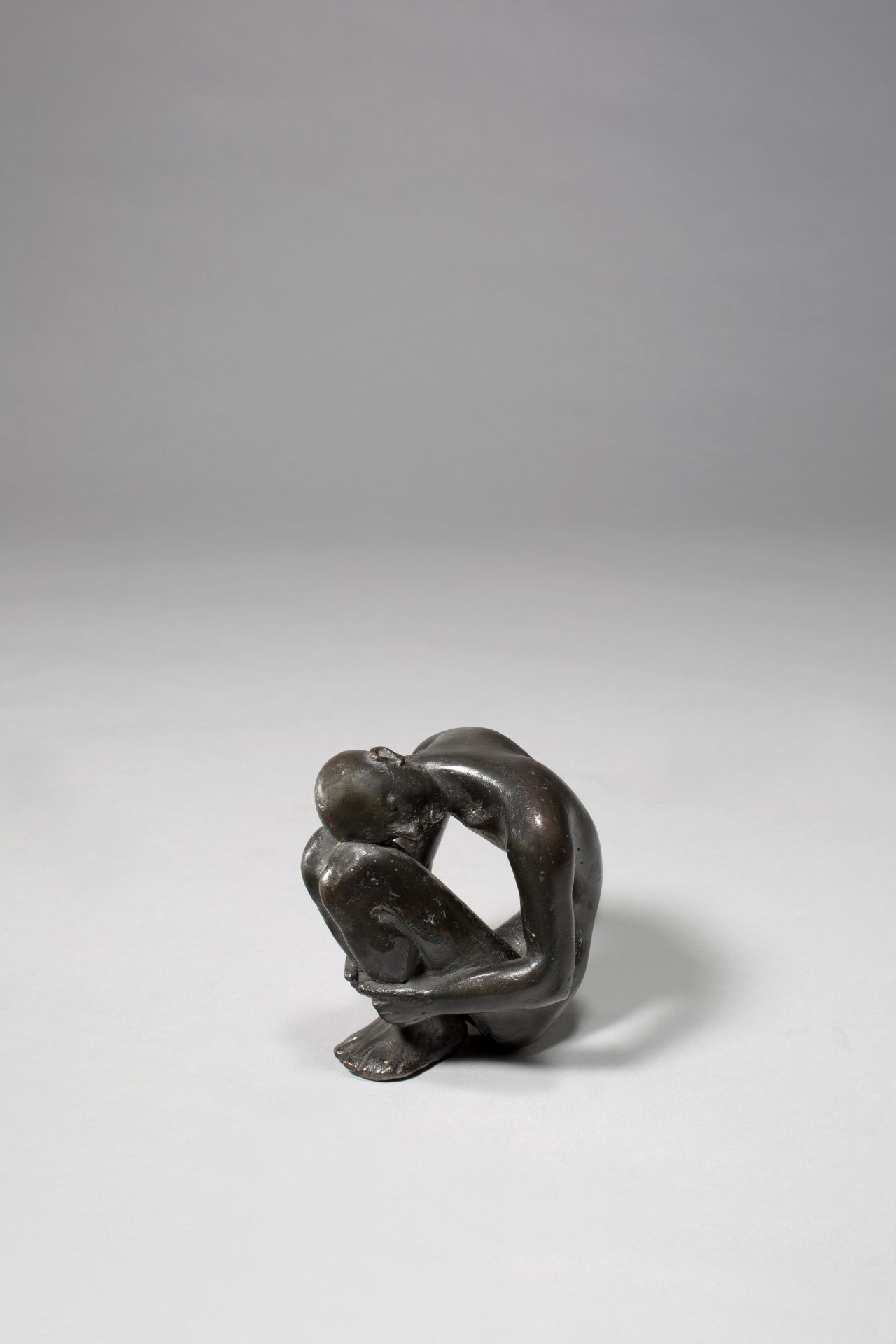 Auf diesem Bild ist das folgende Kunstwerk zu sehen: Karl-Heinz Krause. „Kleiner Träumender“. 1976.