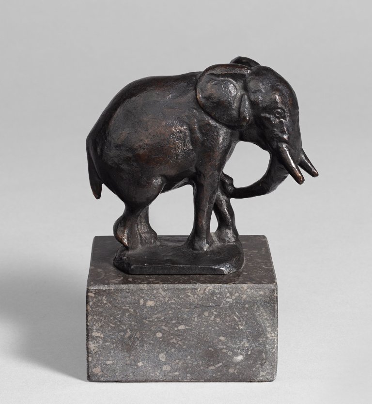 This picture shows the following artwork: August Gaul. ”Elefant”. 1915.
